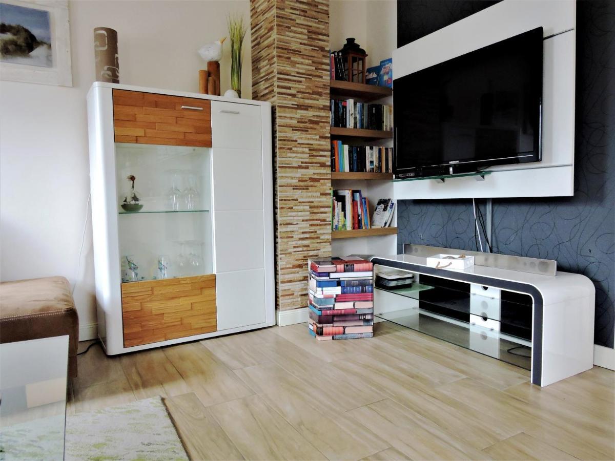 Neue Reihe 28 - Wohnung Wolke 7 Zingst Esterno foto