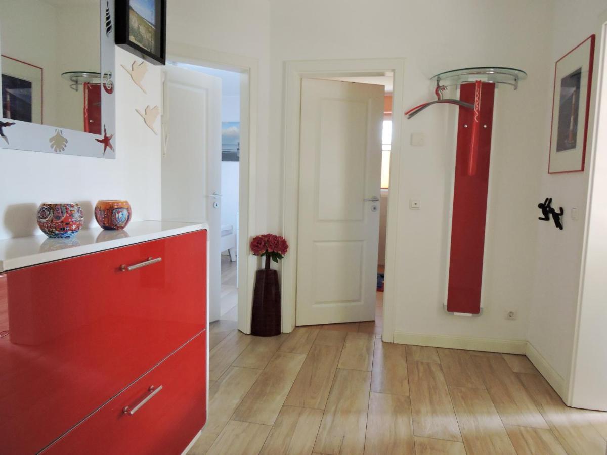 Neue Reihe 28 - Wohnung Wolke 7 Zingst Esterno foto