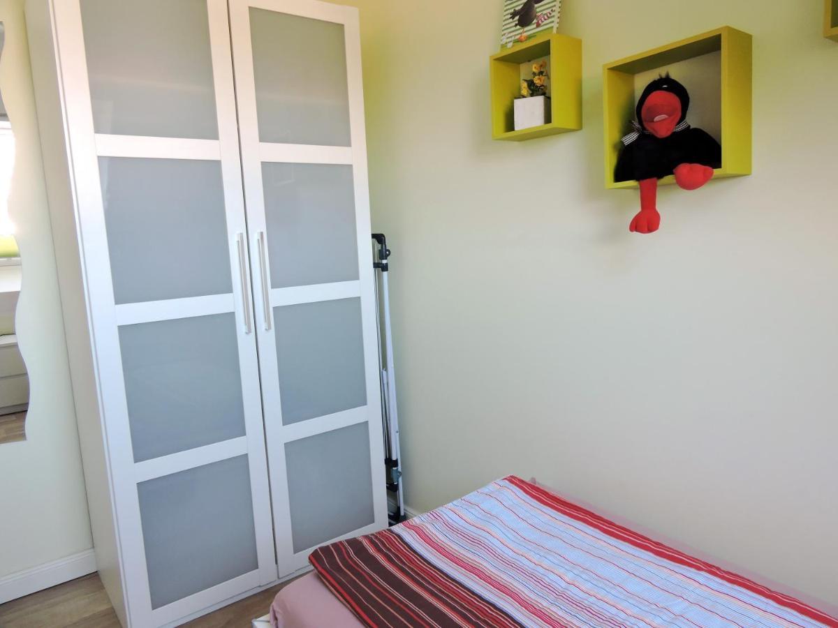 Neue Reihe 28 - Wohnung Wolke 7 Zingst Esterno foto